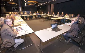 Stefanie Frings im Sitzungssaal beim 1. Projekttreffen in Duisburg