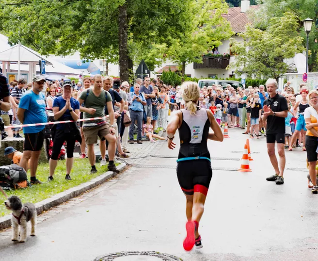 Daniela Schranner auch als Triathletin erfolgreich, hier beim Wörthseetriathlon (Bild: Franziskus Büscher)